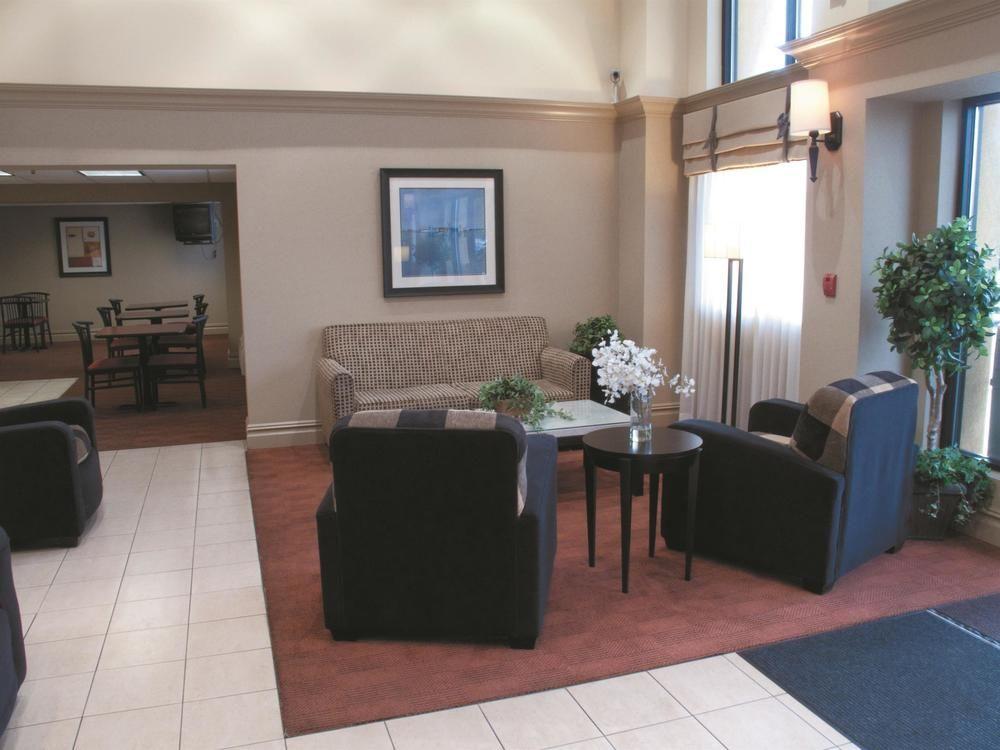 Days Inn By Wyndham Wayne Exterior photo